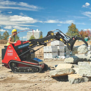 Mini Skidsteer W/ Extendable Boom